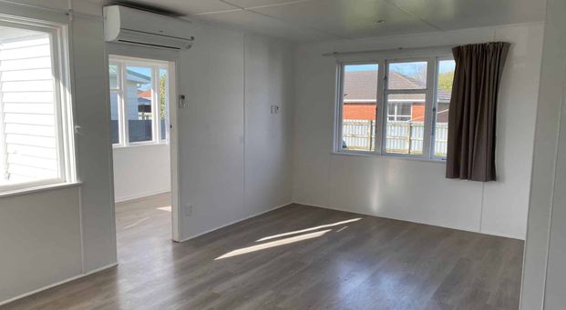 Light and Bright! - Photo 1