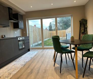 3 bedroom terraced house to rent - Photo 6