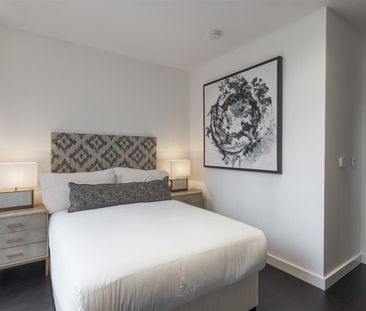 The Residence, 4 Charles Clowes Walk, Nine Elms, London, SW11 - Photo 6