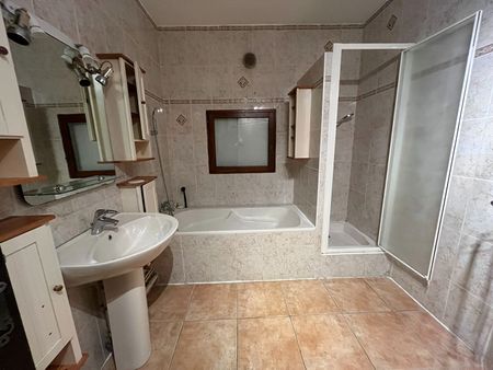 Location Maison 3 pièces 78m² - Photo 4