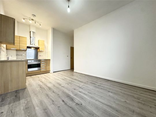 10, St Vincent Court, Littlemoor Road, Pudsey, West Yorkshire, LS28 9GH - Photo 1