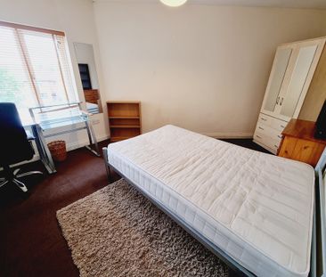 3 Bed Student Accommodation - Photo 2