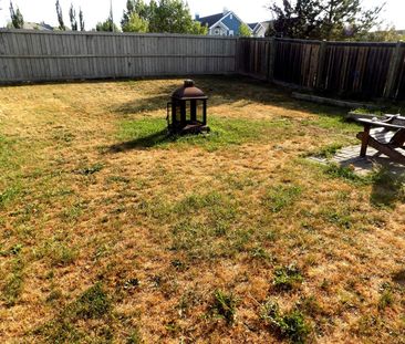 8207 8 Avenue SW - Photo 3