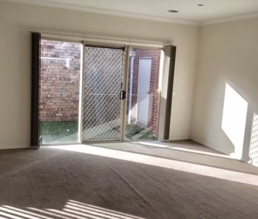 2/15 Janice Grove, 3175, Dandenong Vic - Photo 3