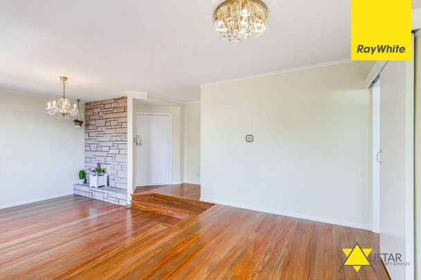 3 bedroom and 1 bathroom house in Glen Eden - Photo 1