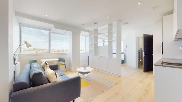 Studio to rent - Photo 1