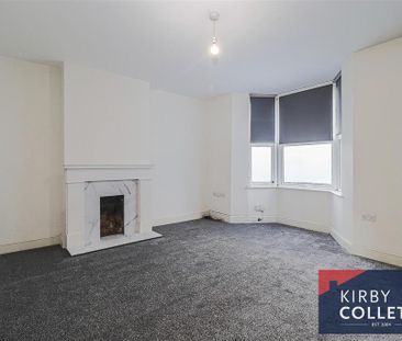 2 bedroom maisonette to rent - Photo 2