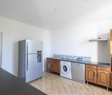 Location Maison 4 pièces 87m² MONTELIMAR 26200 - Photo 2