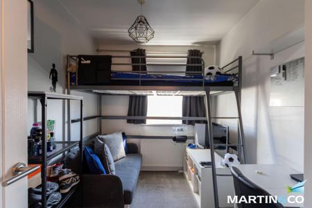 3 bedroom terraced house to rent - Photo 5