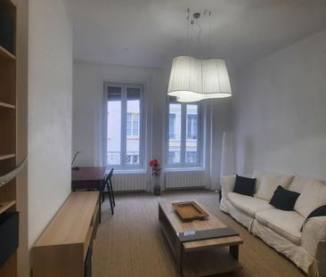 Location Appartement 1 pièce Meublé 46m² LYON 6ème - Photo 5