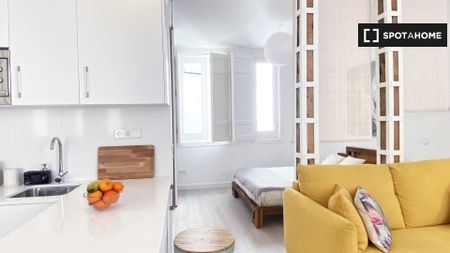 madrid, Community of Madrid 28013 - Foto 2