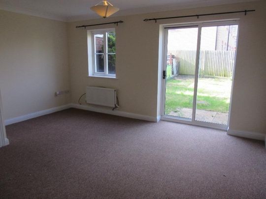 3 bedroom terraced house to rent - Photo 1