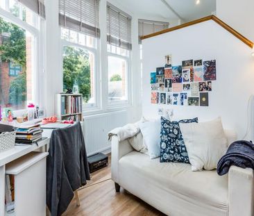 Self-contained modern Studio located in Muswell Hill close to ameni... - Photo 1
