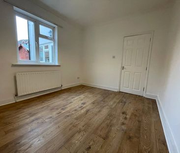 High Street, Aldershot, GU12 - Photo 5