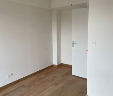 Location Appartement 3 pièces 72m² - Photo 3