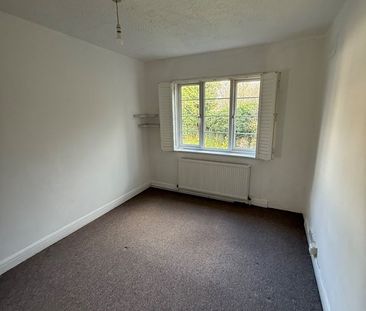 2 Bed Maisonette, St. Ronans, N3 - Photo 3