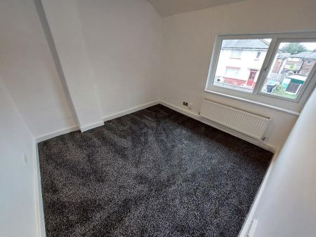 3 bedroom semi-detached house to rent - Photo 3