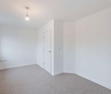 4 bedroom semi detached to rent Glenister Way, St. Leonards-on-Sea, East Sussex, TN37 - Photo 6