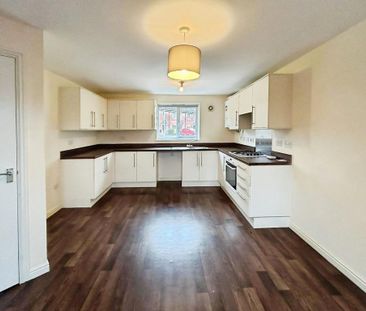 3 bedroom terraced house to rent - Photo 4