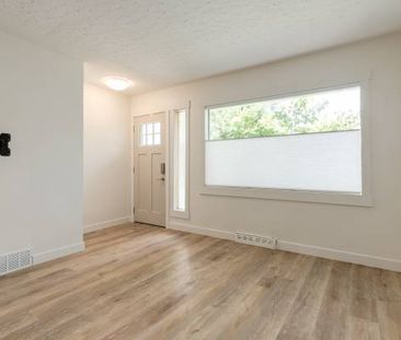 BRIGHT, BEAUTIFUL INNER CITY HOME! UTILITIES INCLUDED! - Photo 1