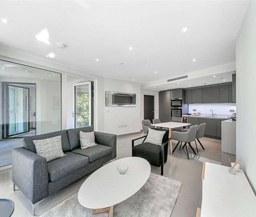 A beautifully appointed, 1 bedroom apartment situated on an upper floor of this prestigious development located in the heart of St Georges Circus, Southwark. - Photo 1