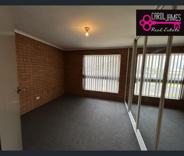 Low Maintenance Upstairs Unit - Photo 6