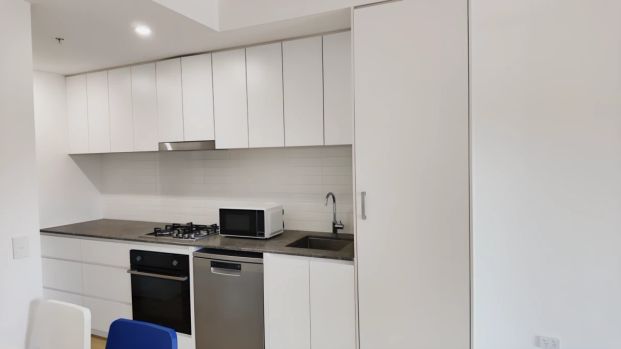 2 bed 2 bath - Photo 1