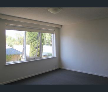 6 Month Lease - Prime Sydney Road Location - Photo 3