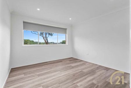 Renovated 3 Bedroom Family Home! - Photo 3
