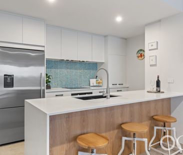 Open the Door to Waterfront Luxury - Photo 3