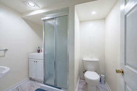 For Lease - 22 Mayflower Street Unit# Bsmt, Whitby, Ontario - Photo 3