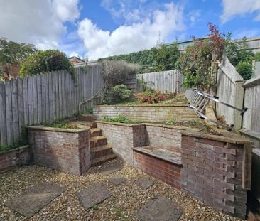 2 bedroom terraced house to rent - Photo 4