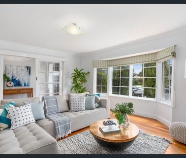 Captivating Cape Cod Charisma - Photo 4