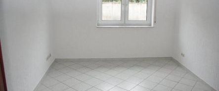 schöne sonnige souterrain wohnung 2 zimmer im herzen von butzbach - Photo 1