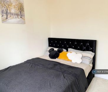 3 bedroom detached house to rent - Photo 2