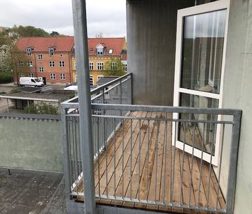 Vejle - Centrum, lys 2-3vær m balkon - Photo 2