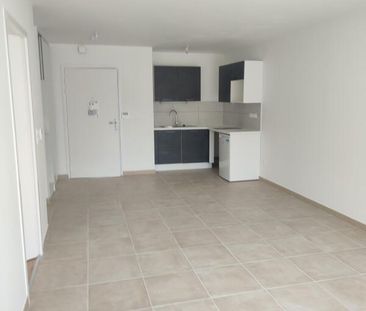 Location Appartement 2 pièces 47m² LUCE 28110 - Photo 3