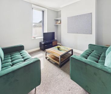 3 bedroom terraced house to rent - Photo 1
