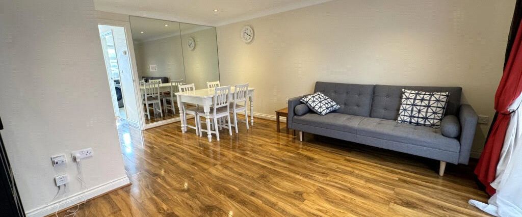 Cirrus Drive, Shinfield Cirrus Drive, Shinfield - Photo 1