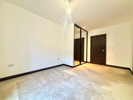 The Venue, Powerhouse Lane, Hayes, UB3 - Photo 3