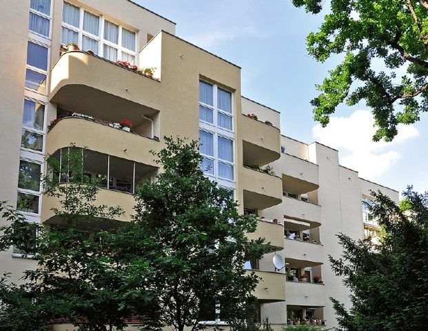 Großzügig geschnittene 2-Zimmerwohnung am Theodor-Heuss-Platz! - Foto 1