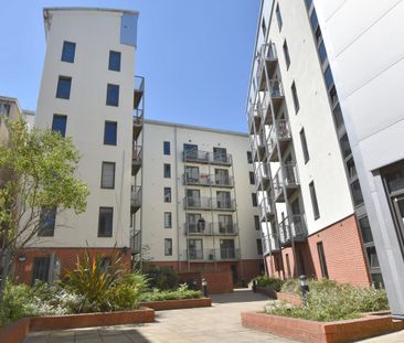 1 bedroom ground floor flat to rent - Photo 1