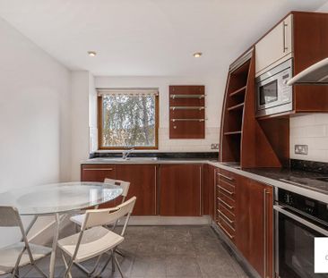 3 bedroom apartment to rent - Photo 4