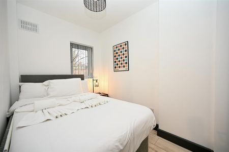 Room Rental 1 74 Fane Street, Belfast, BT9 7BW - Photo 3