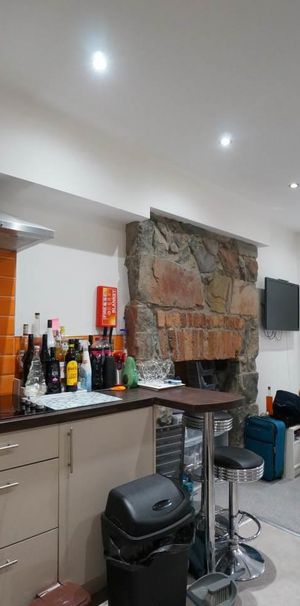 Apartment 4 Awyrlas 121 High Street - Photo 1