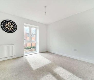 Station Road, Hook, Hampshire, RG27 - Photo 5