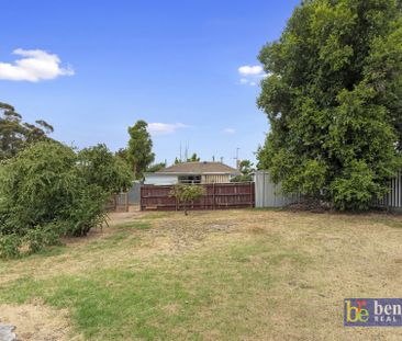 Three bedroom home in North Bendigo - Photo 4