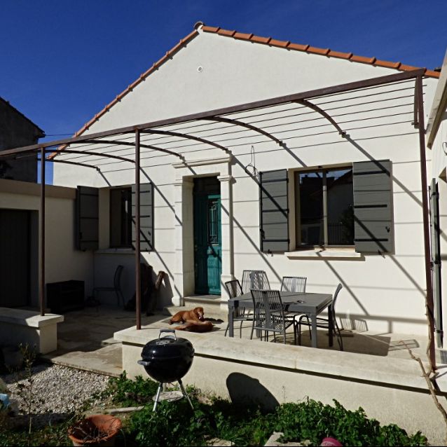 AVIGNON EXTRA MUROS: Maison avec jardin au calme d'une impasse à 10 minutes à pied de la Porte Saint Michel - Photo 1