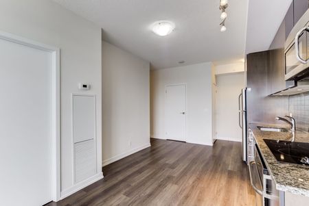 For Lease - 98 Lillian Street Unit# 2916, Toronto, Ontario - Photo 4