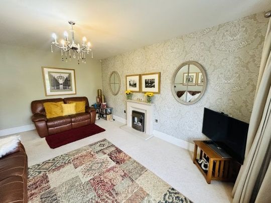 Crawley Down 5 bedroom house to rent - Photo 1